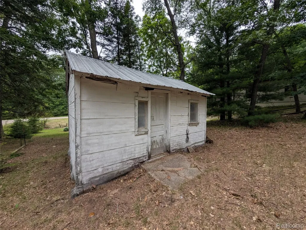 3817 S Townline Road Denton Township MI 48651