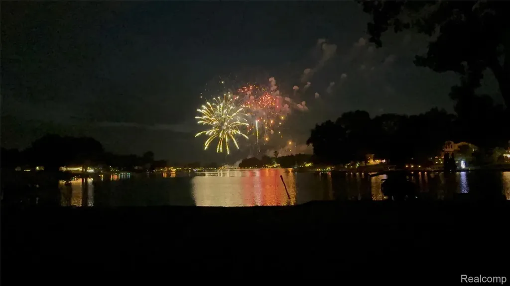 160 Wolverine Drive Wolverine Lake Village MI 48390