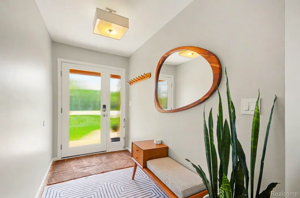 160 Wolverine Drive Wolverine Lake Village MI 48390