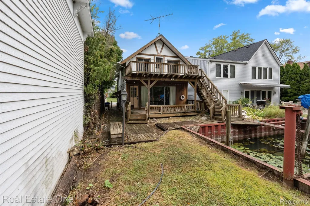 14356 Harbor Island Detroit City MI 48215