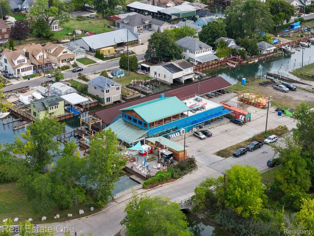 14356 Harbor Island Detroit City MI 48215