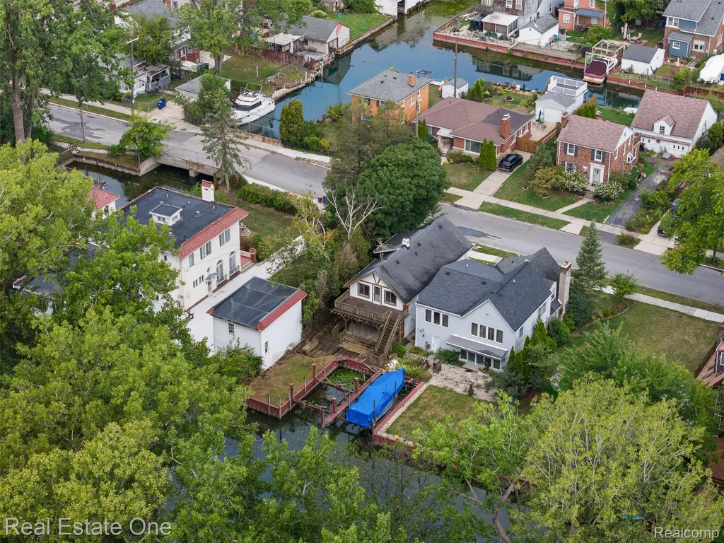 14356 Harbor Island Detroit City MI 48215