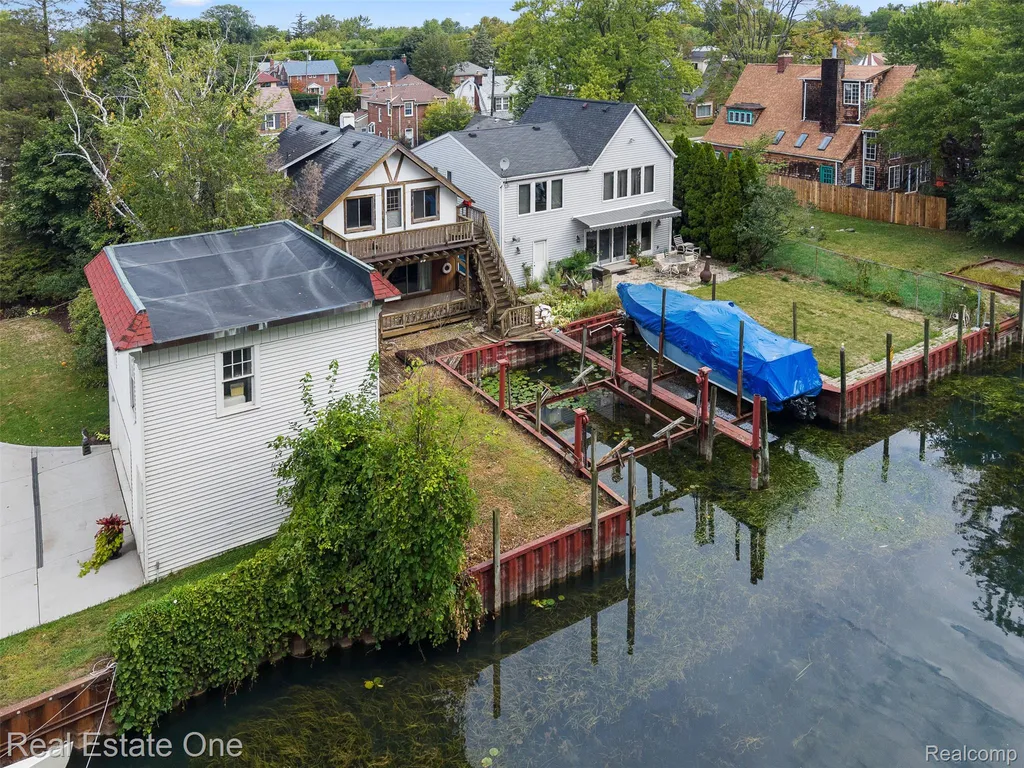 14356 Harbor Island Detroit City MI 48215