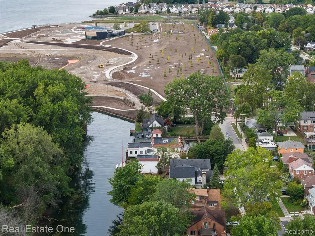 14356 Harbor Island Detroit City MI 48215