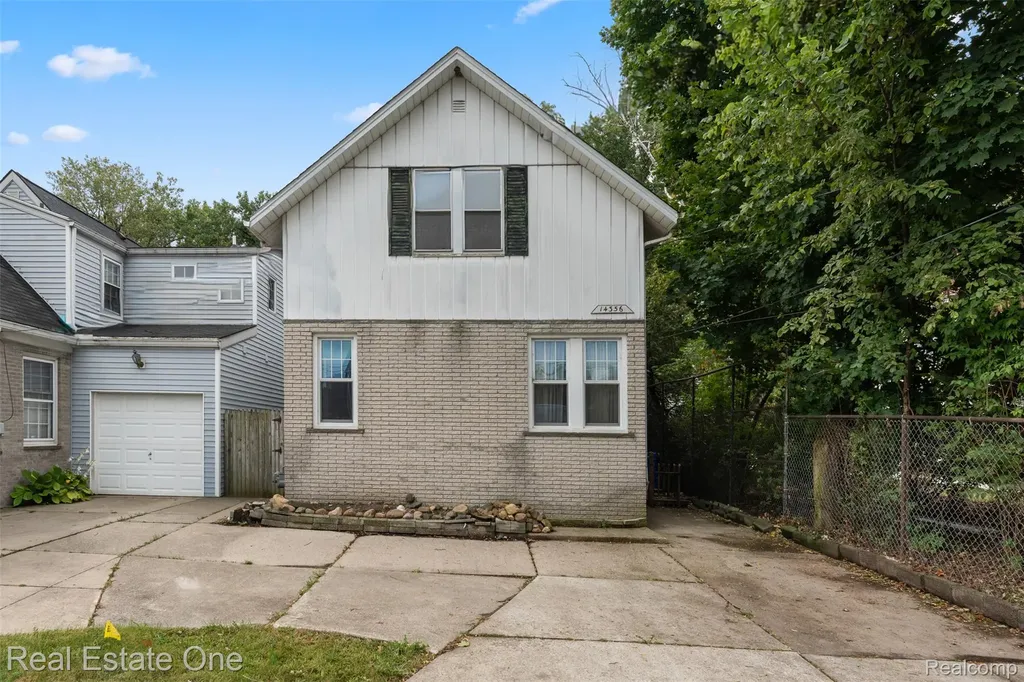 14356 Harbor Island Detroit City MI 48215