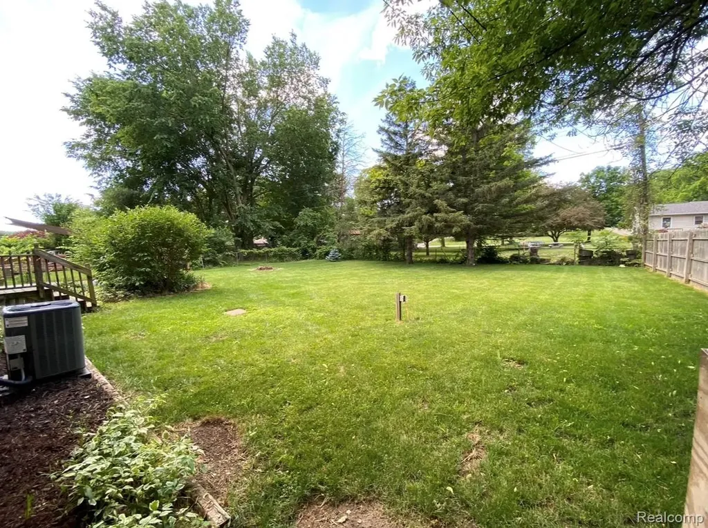 9523 Waite Drive Tyrone Township MI 48430