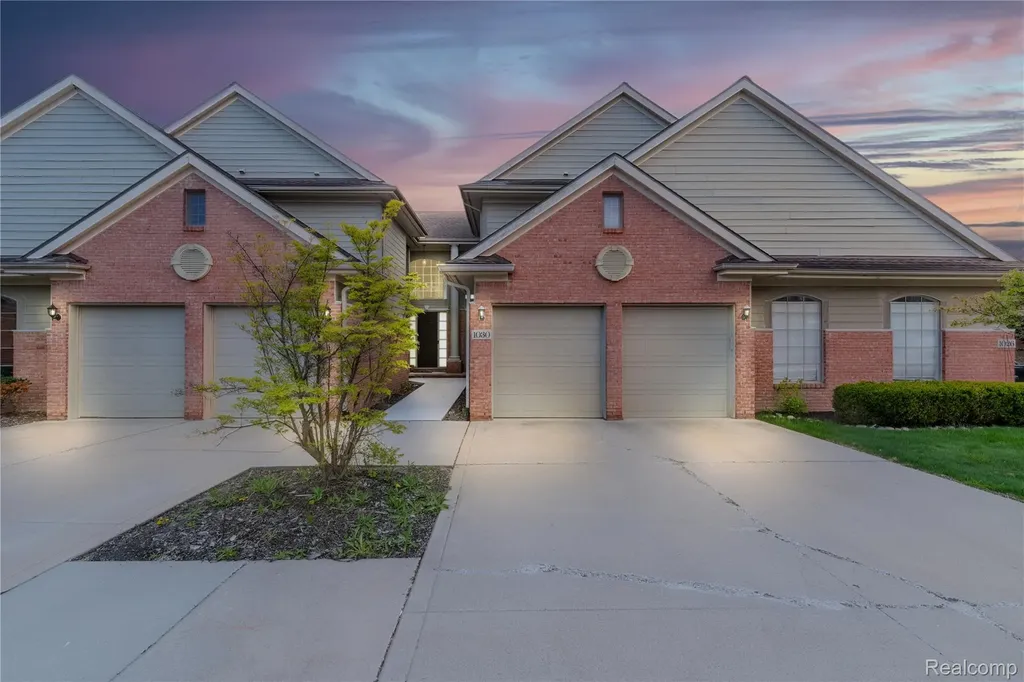 1030 Lorenzo Court Troy City MI 48085