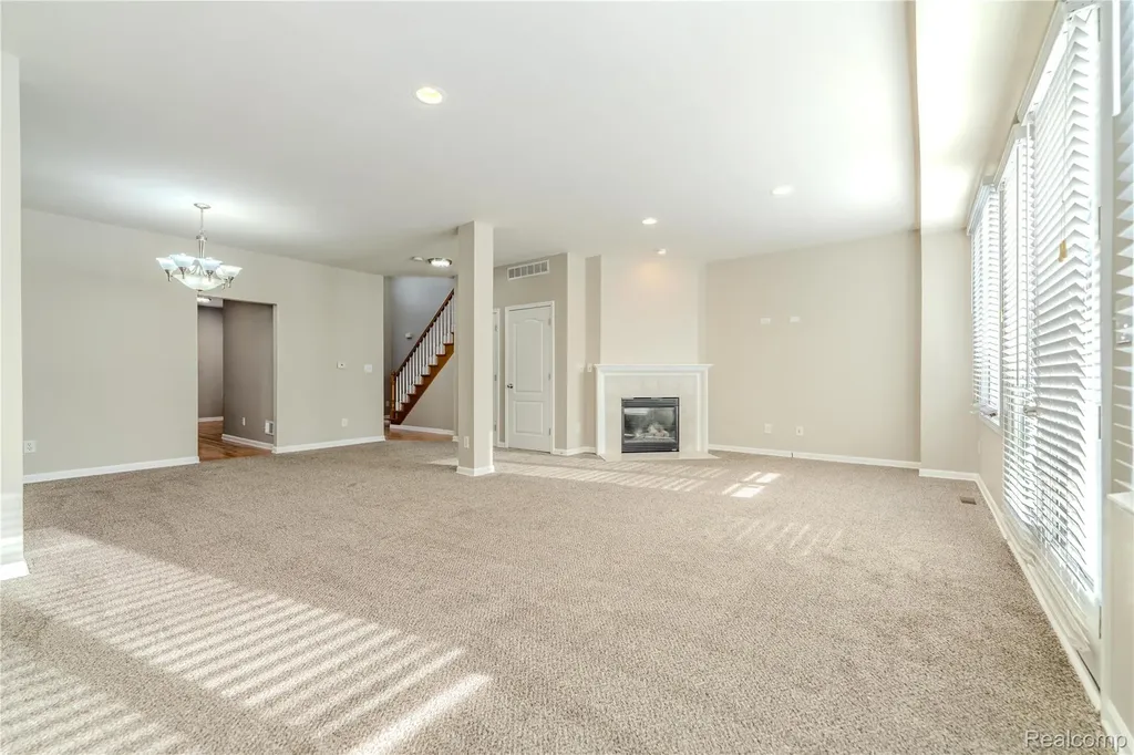 1030 Lorenzo Court Troy City MI 48085