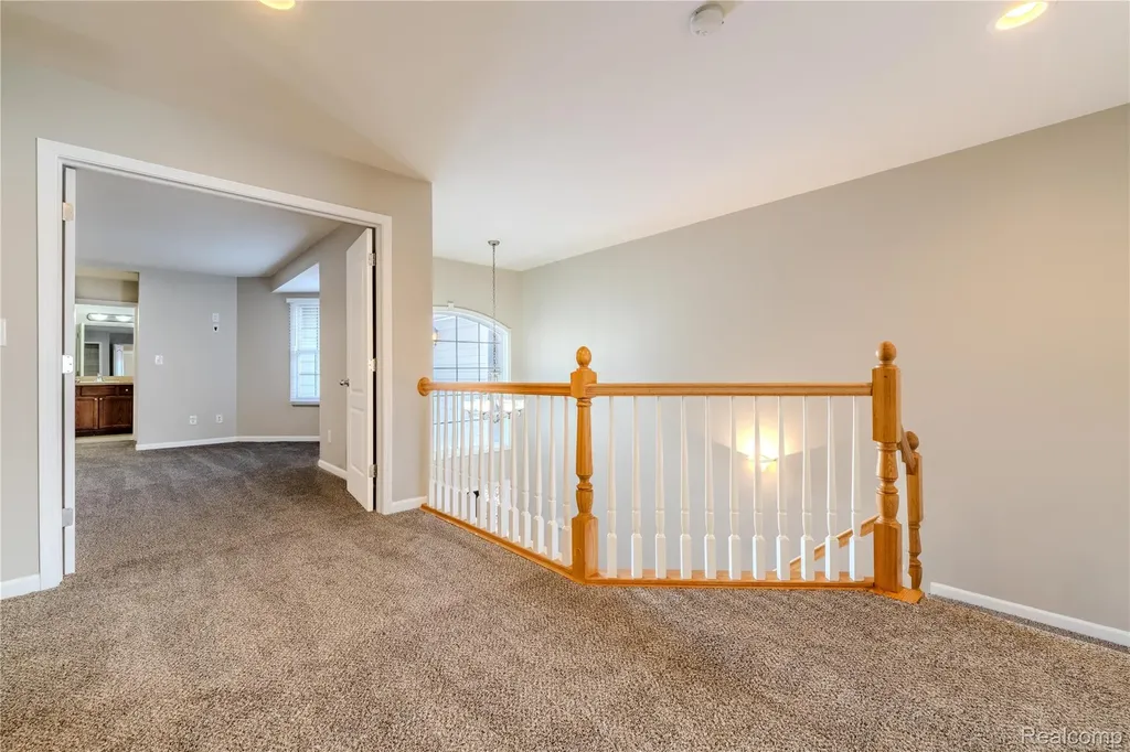 1030 Lorenzo Court Troy City MI 48085