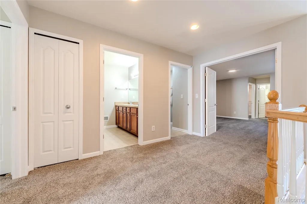 1030 Lorenzo Court Troy City MI 48085