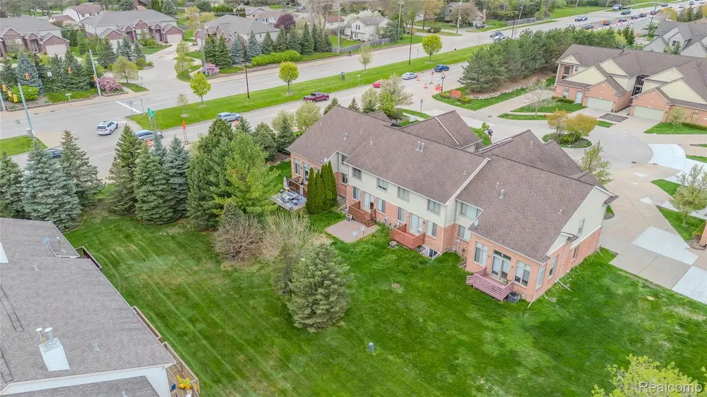 1030 Lorenzo Court Troy City MI 48085