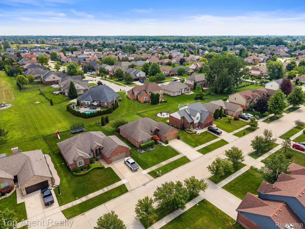 50800 Alden Drive Macomb Township MI 48044