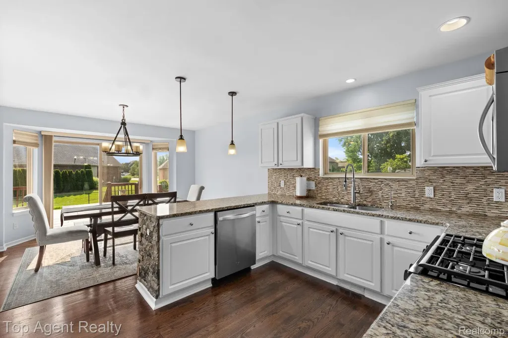 50800 Alden Drive Macomb Township MI 48044