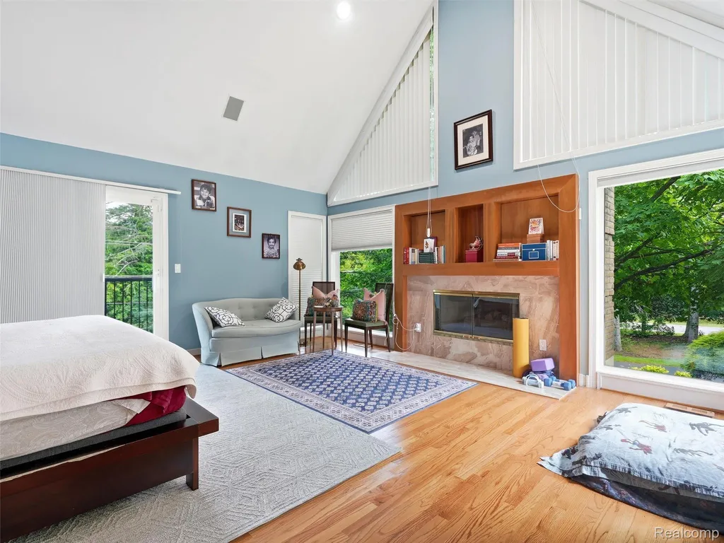 3104 Quarton Road Bloomfield Charter Township MI 48304