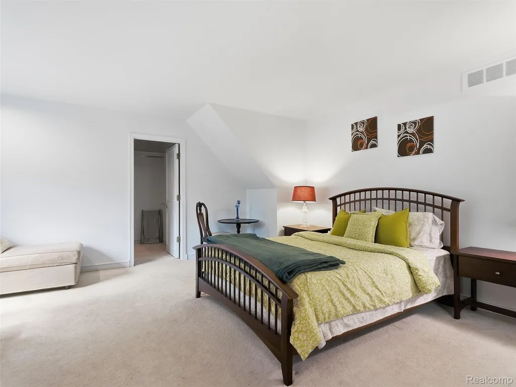 3104 Quarton Road Bloomfield Charter Township MI 48304