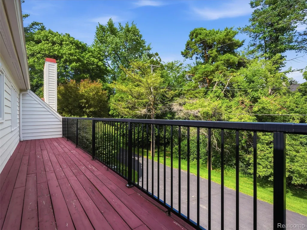 3104 Quarton Road Bloomfield Charter Township MI 48304