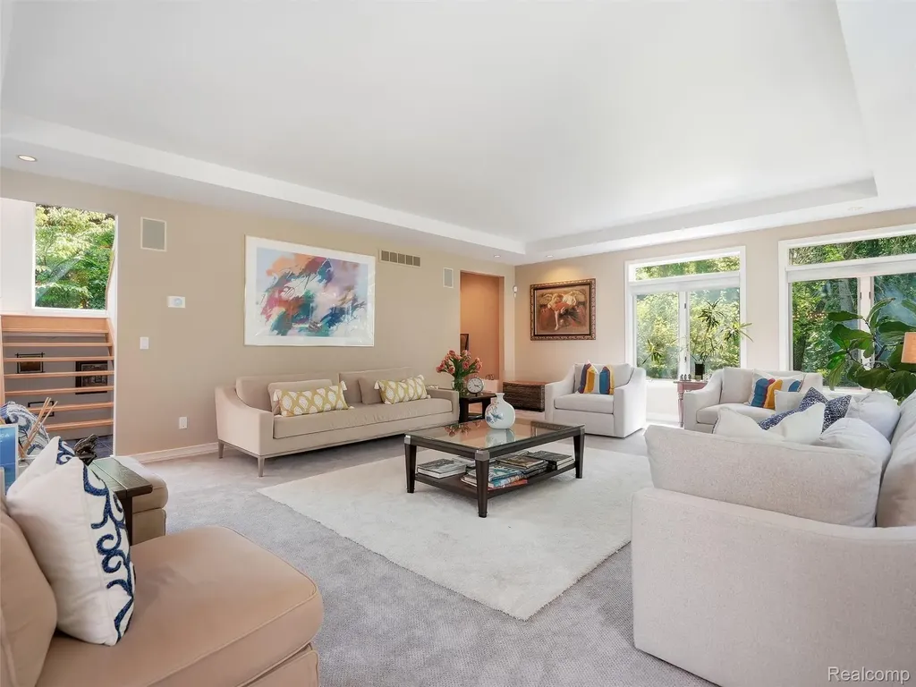 3104 Quarton Road Bloomfield Charter Township MI 48304