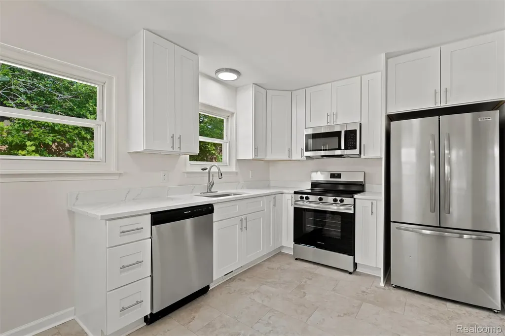 19597 Stafford Street Clinton Charter Township MI 48035