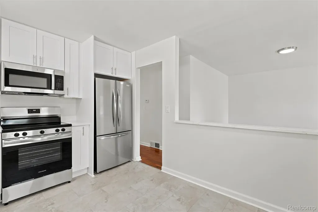 19597 Stafford Street Clinton Charter Township MI 48035