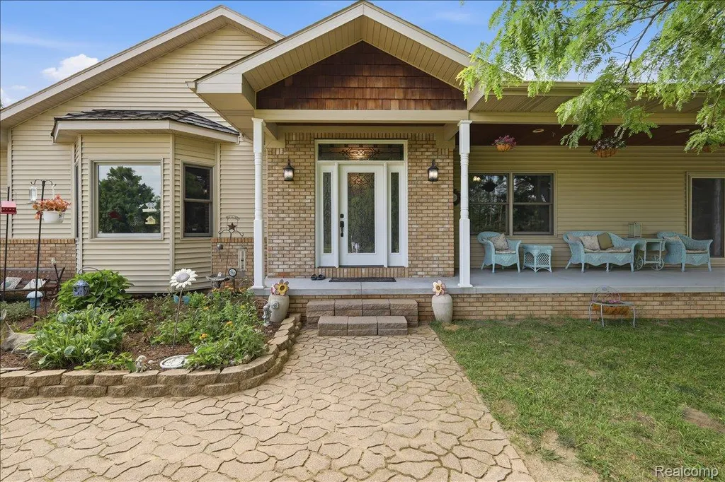 1350 Bald Eagle Lake Road Groveland Township MI 48462