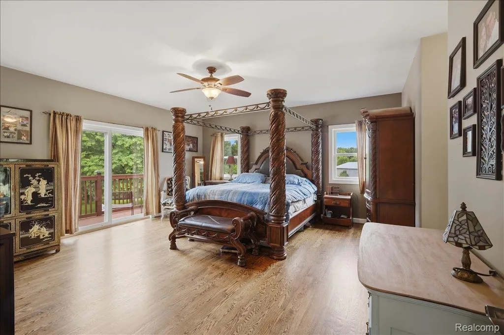 1350 Bald Eagle Lake Road Groveland Township MI 48462
