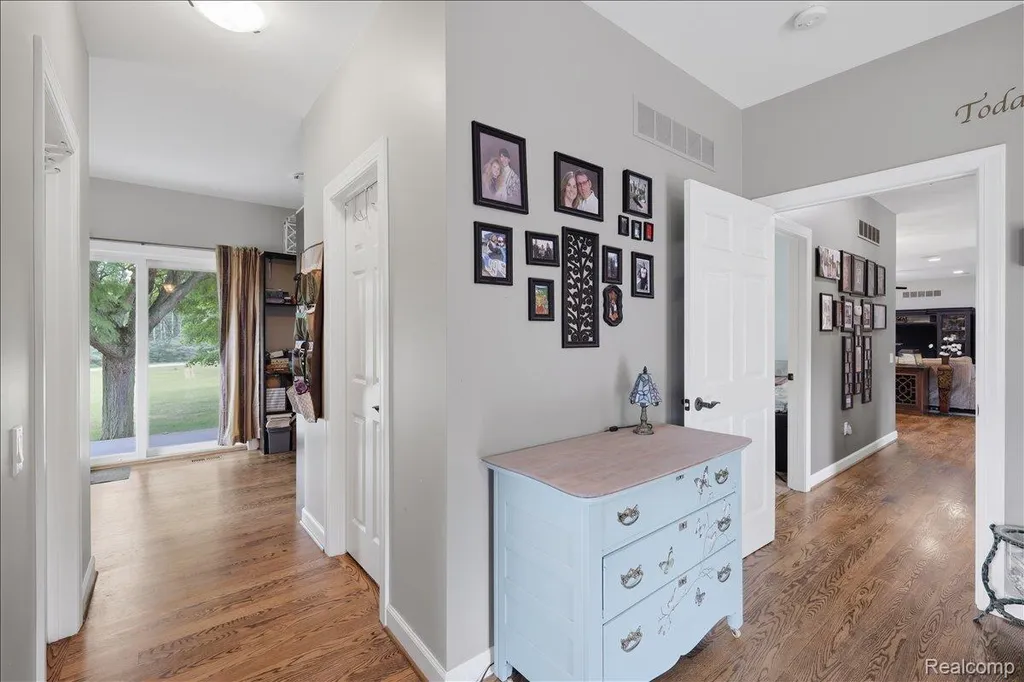 1350 Bald Eagle Lake Road Groveland Township MI 48462