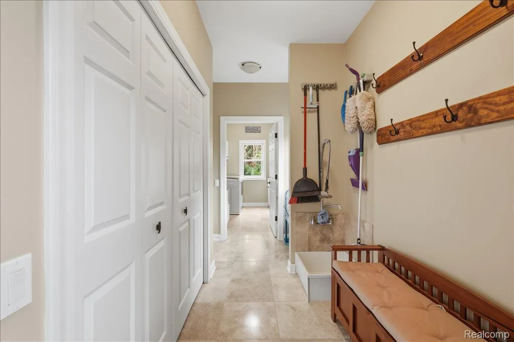 1350 Bald Eagle Lake Road Groveland Township MI 48462