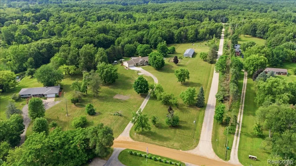 1350 Bald Eagle Lake Road Groveland Township MI 48462