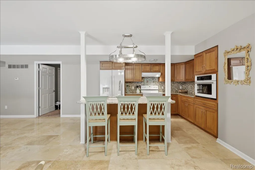 1350 Bald Eagle Lake Road Groveland Township MI 48462