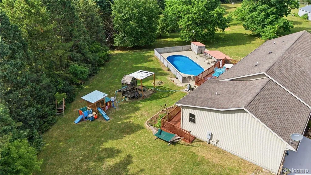 1350 Bald Eagle Lake Road Groveland Township MI 48462