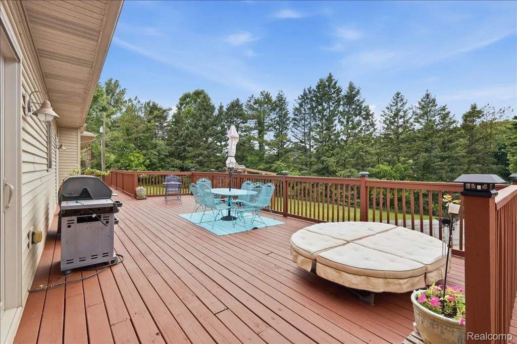 1350 Bald Eagle Lake Road Groveland Township MI 48462