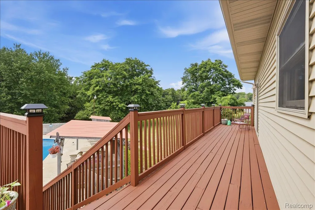 1350 Bald Eagle Lake Road Groveland Township MI 48462