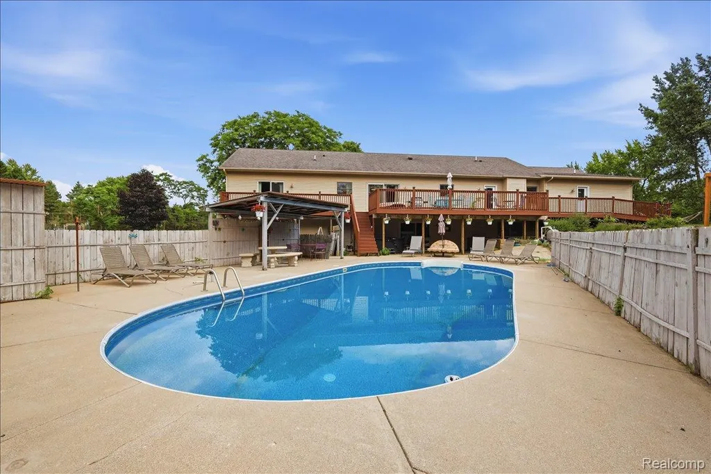 1350 Bald Eagle Lake Road Groveland Township MI 48462