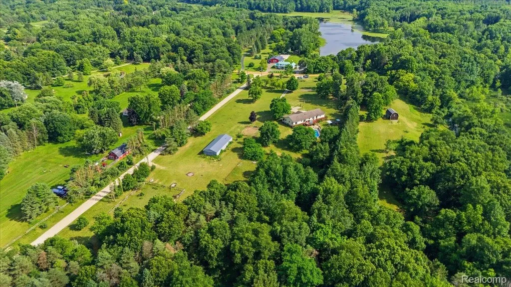 1350 Bald Eagle Lake Road Groveland Township MI 48462