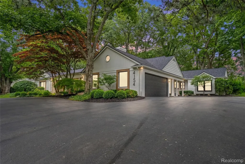 4154 Nearbrook Road Bloomfield Hills City MI 48302