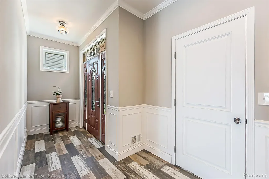 11634 Island Court Hartland Township MI 48353