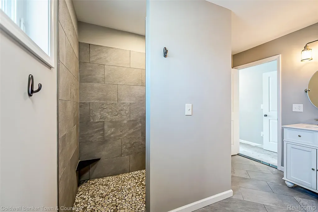 11634 Island Court Hartland Township MI 48353