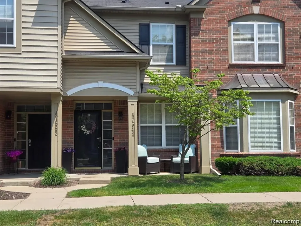 47544 Pembroke Drive Canton Charter Township MI 48188