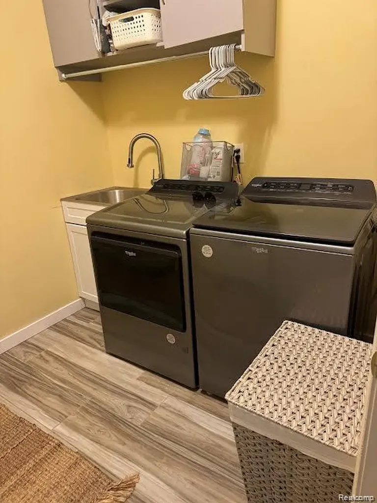 47544 Pembroke Drive Canton Charter Township MI 48188