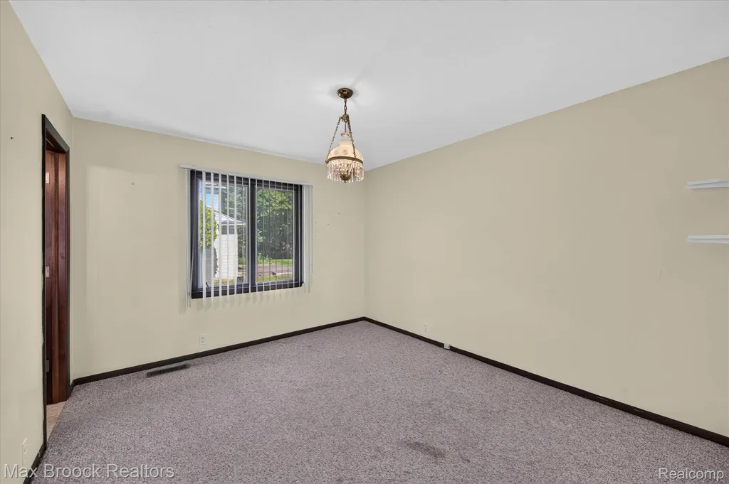 22262 Chatsford Circuit Street Southfield City MI 48034
