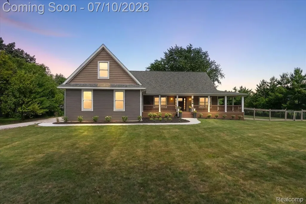 13205 Hogan Road Fenton Charter Township MI 48451