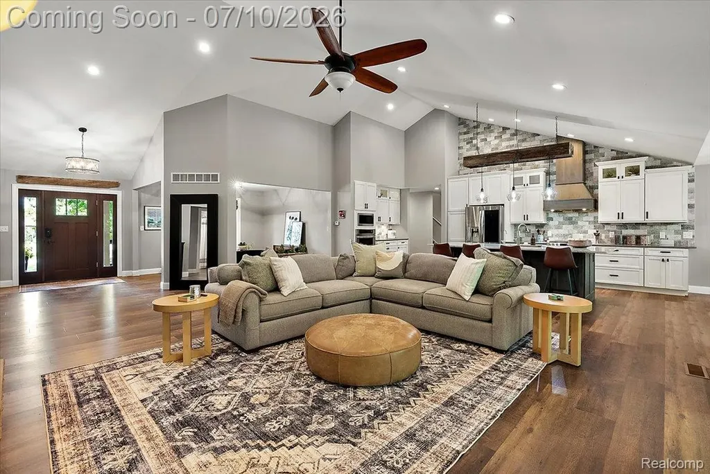 13205 Hogan Road Fenton Charter Township MI 48451