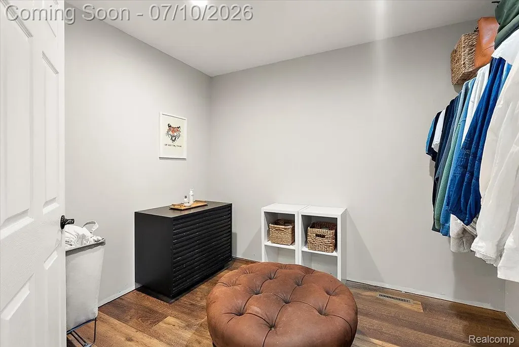 13205 Hogan Road Fenton Charter Township MI 48451