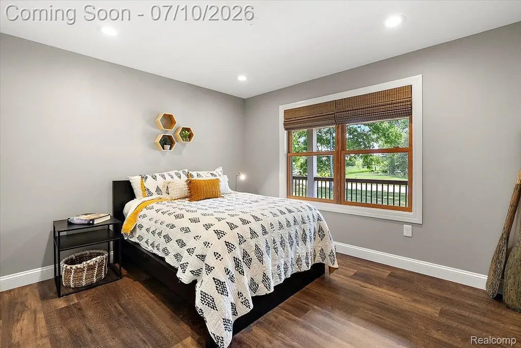 13205 Hogan Road Fenton Charter Township MI 48451