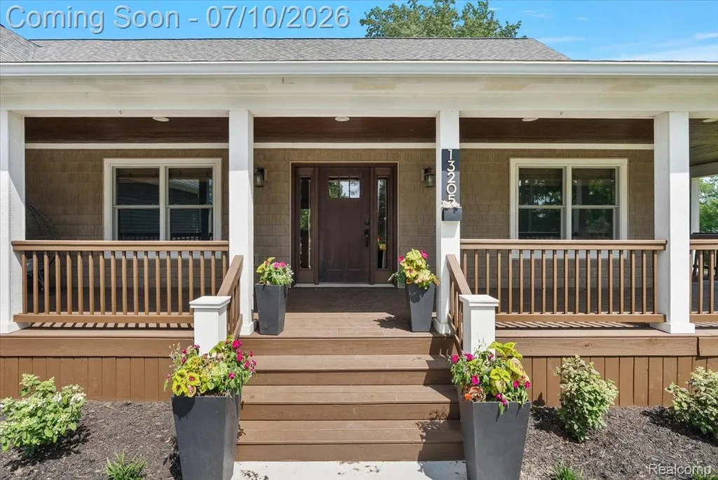 13205 Hogan Road Fenton Charter Township MI 48451