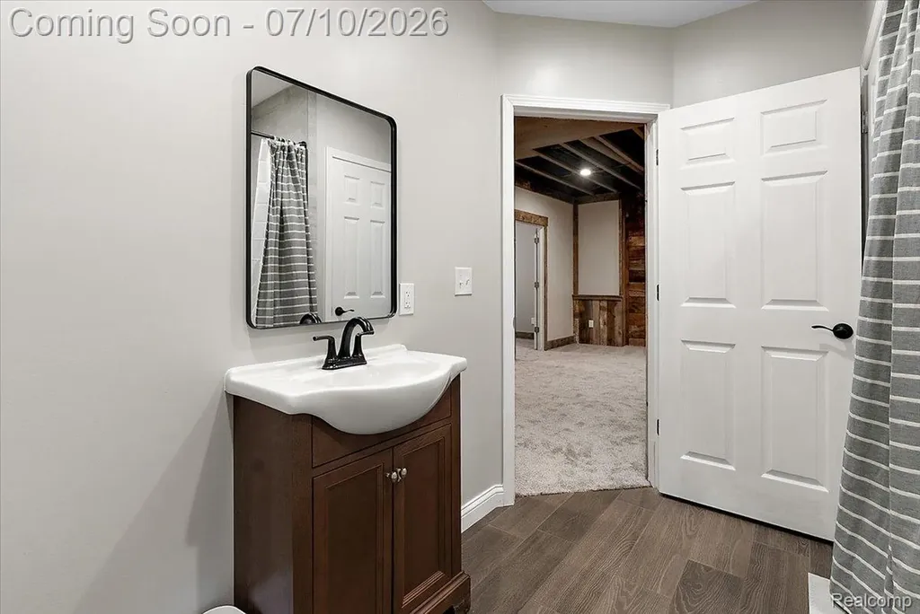 13205 Hogan Road Fenton Charter Township MI 48451