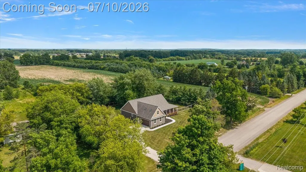 13205 Hogan Road Fenton Charter Township MI 48451