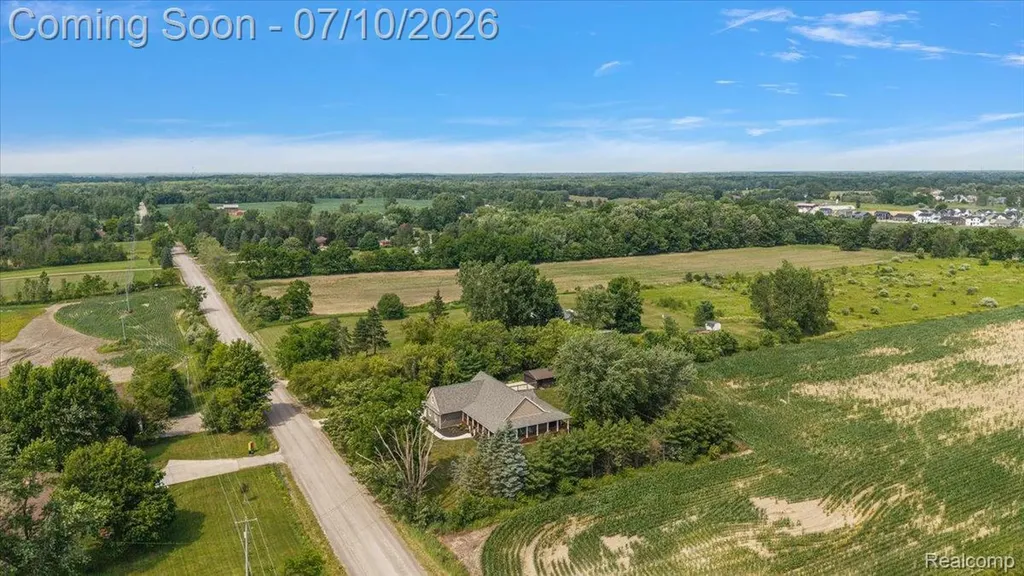 13205 Hogan Road Fenton Charter Township MI 48451