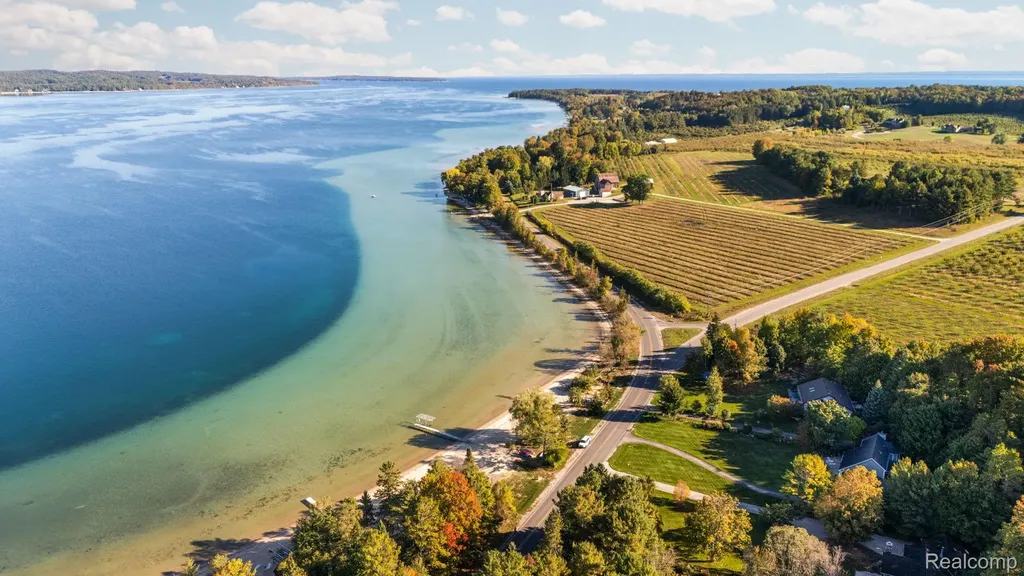 Parcel 6 Cherry Beach Court Suttons Bay Township MI 49682
