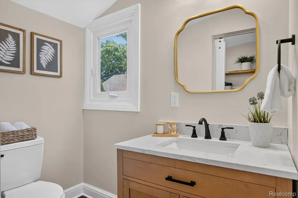 714 Atlantic Street Milford Village MI 48381